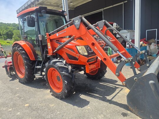 Daedong Tractor RX720 (72hp) 앞좌측면