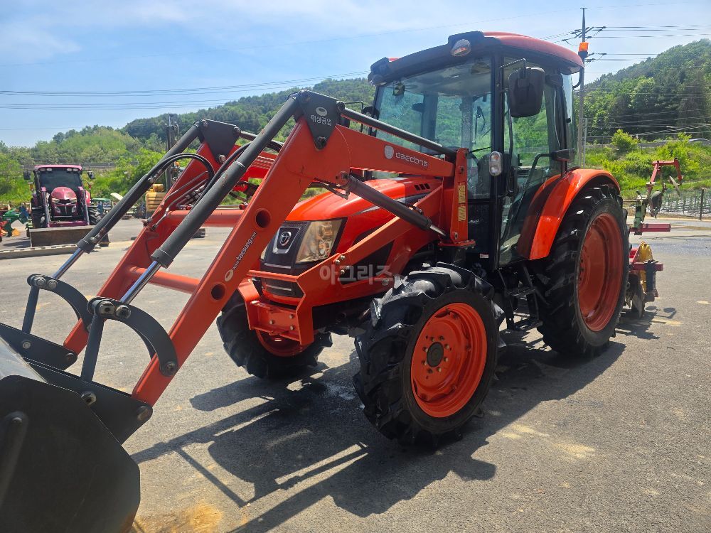Daedong Tractor RX720 (72hp) 뒤우측면