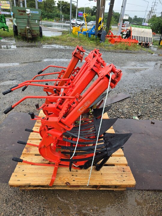 대동 쟁기 경운기