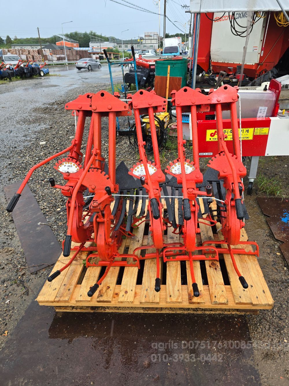 대동 쟁기 경운기 뒤우측면