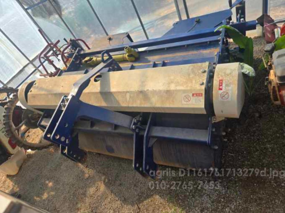 대신에이치엠 마늘줄기절단기 DSA 1300J 뒤우측면