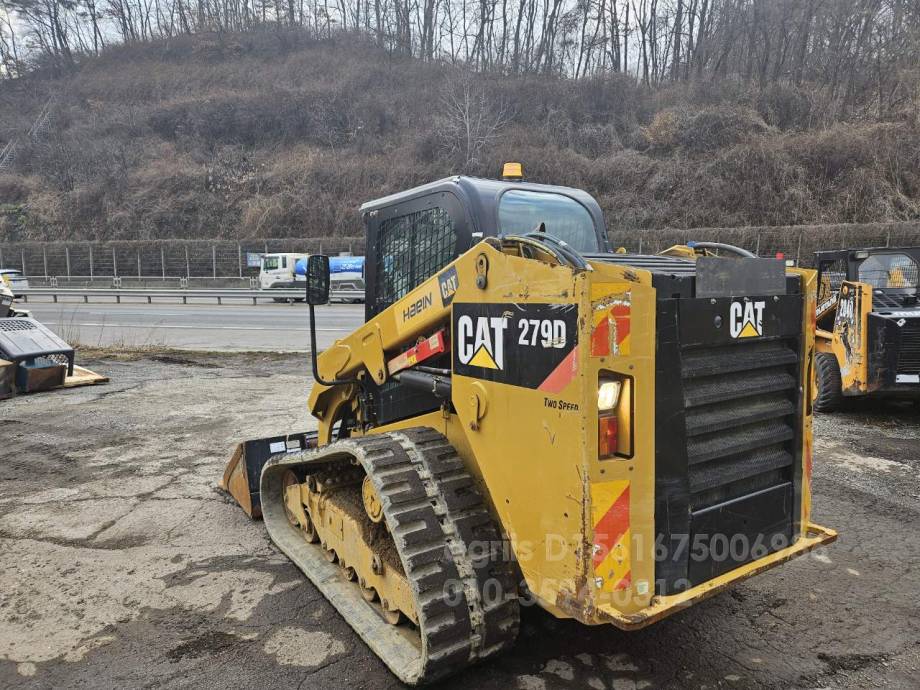 캐터필라CATERPILLAR 스키드로더 279D 측면