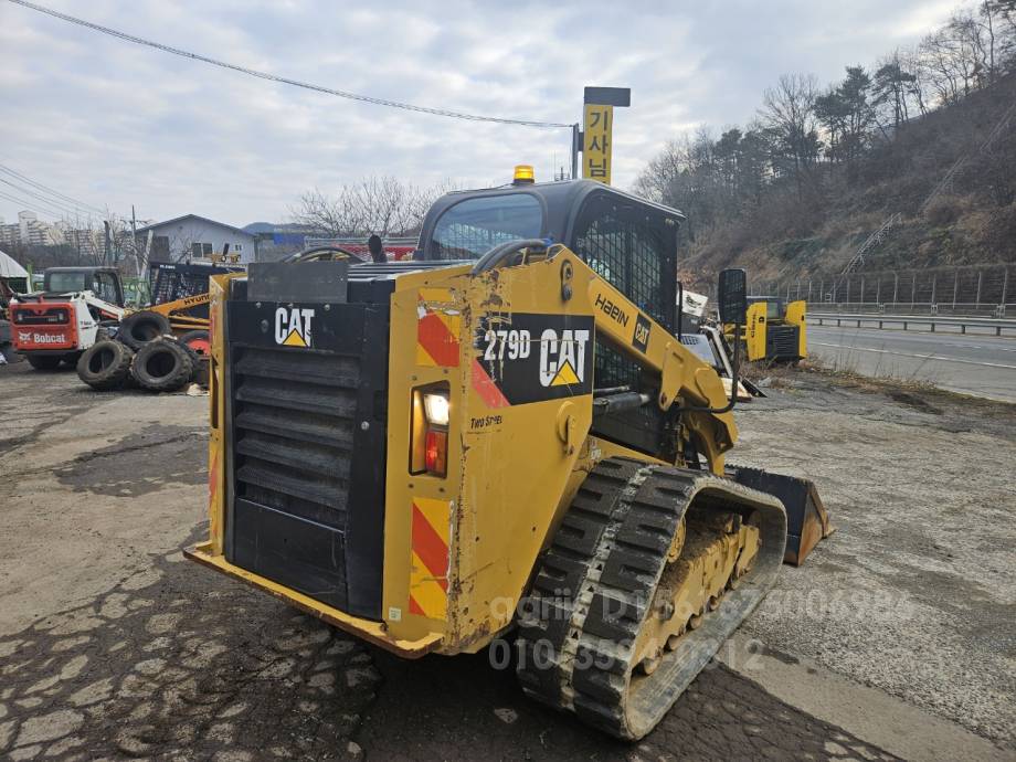 캐터필라CATERPILLAR 스키드로더 279D 운전석