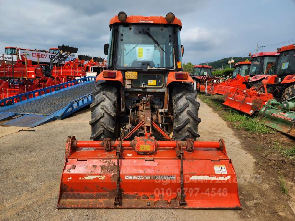 Daedong Tractor D500C (50hp) 측면