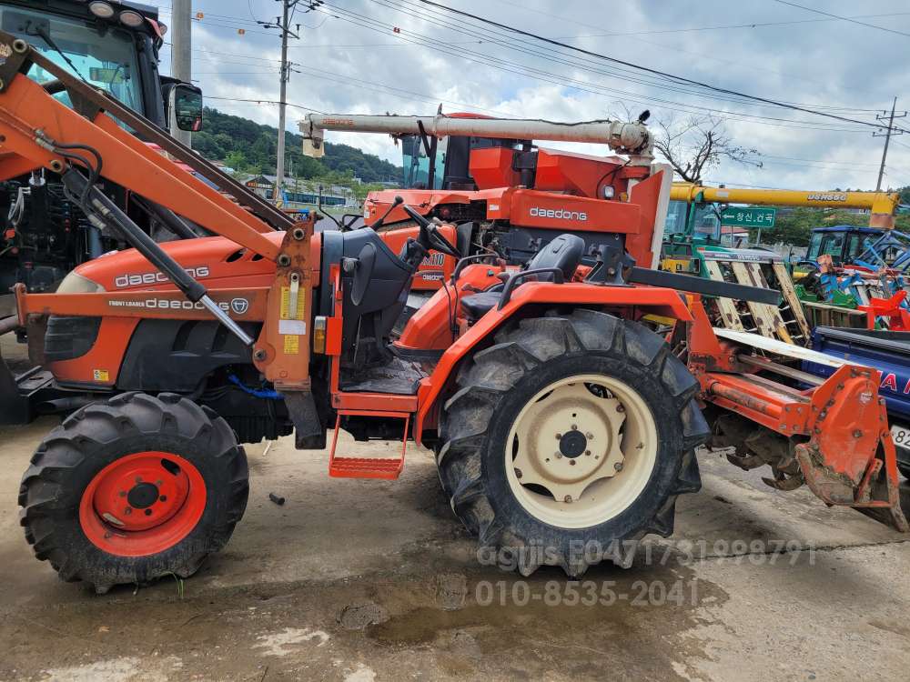 대동 트랙터 D470 (47마력) 뒤우측면