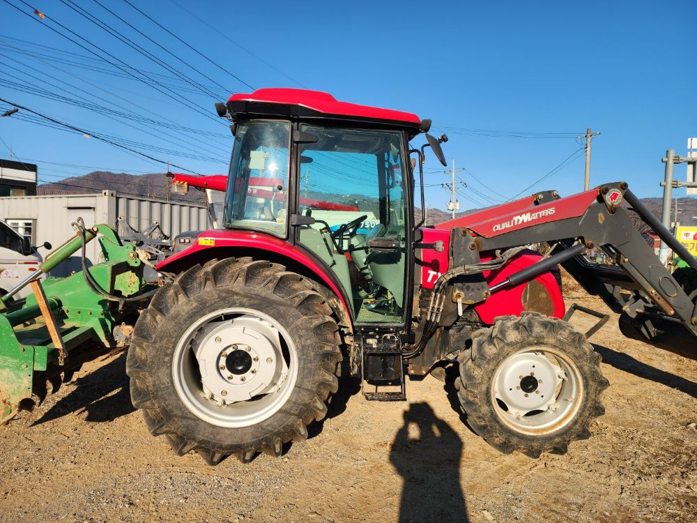 TYM 트랙터 TX76 (75마력) 앞좌측면