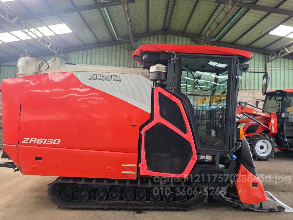 Kubota Combine Harvester ZR6130 (6Rows) 뒤우측면