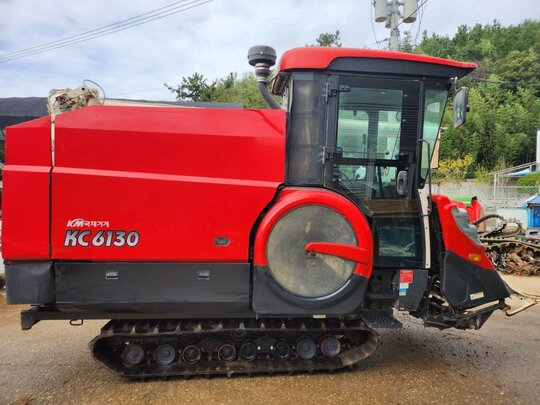 Kukje Combine Harvester KC6130 (6Rows) 앞좌측면