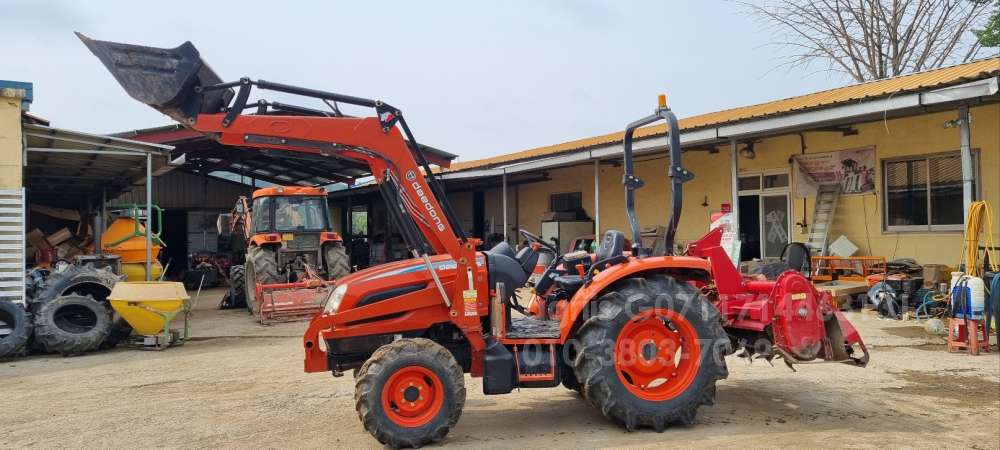 Daedong Tractor NX520SL  뒤우측면