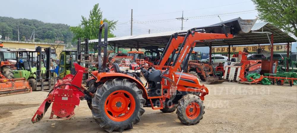 Daedong Tractor NX520SL  운전석