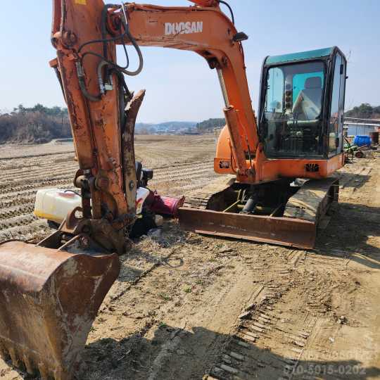 대우굴삭기  굴삭기 대우S55VGS딱따구리장착