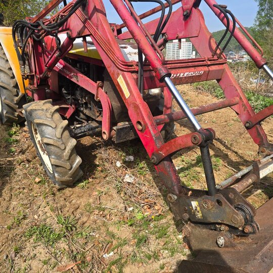 LS Tractor LT41 (41hp)