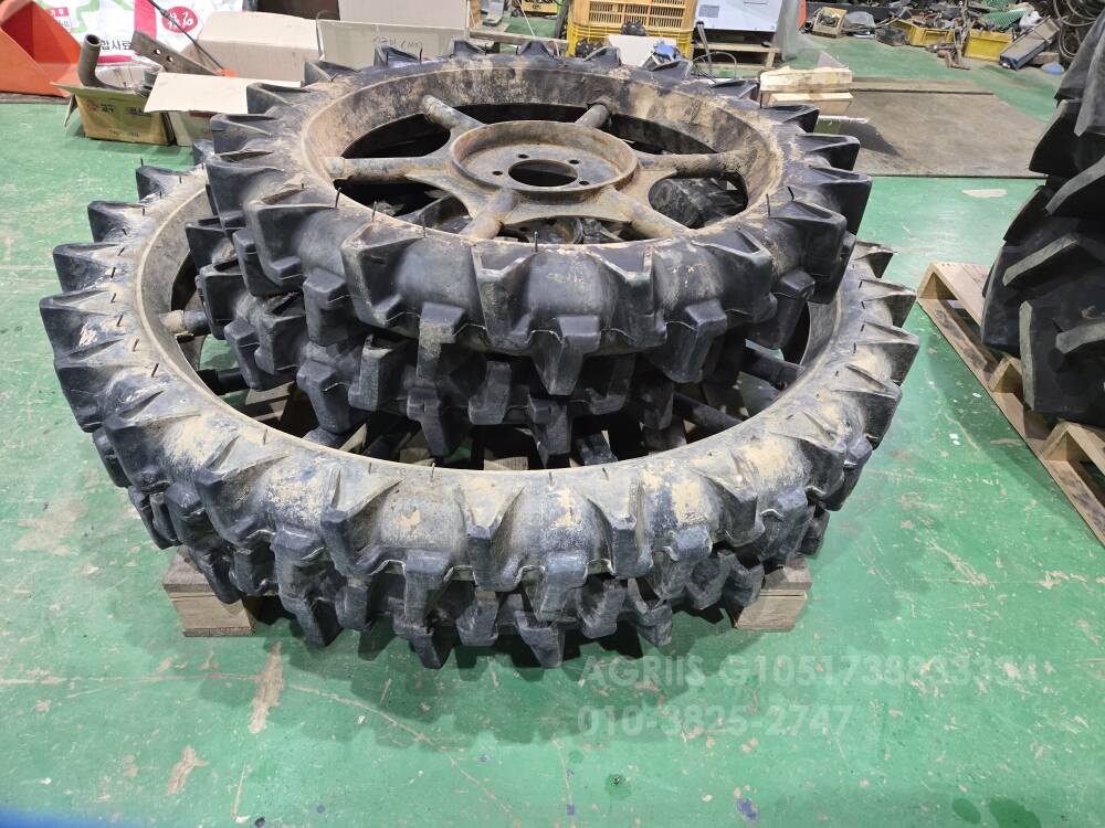 금용 타이어 타이어 타이어 뒤우측면