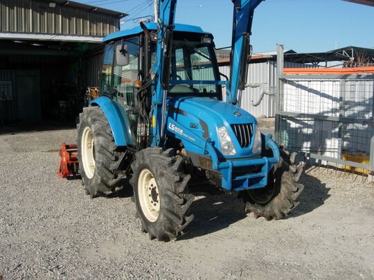 LS 트랙터 U55 (55마력) 앞좌측면