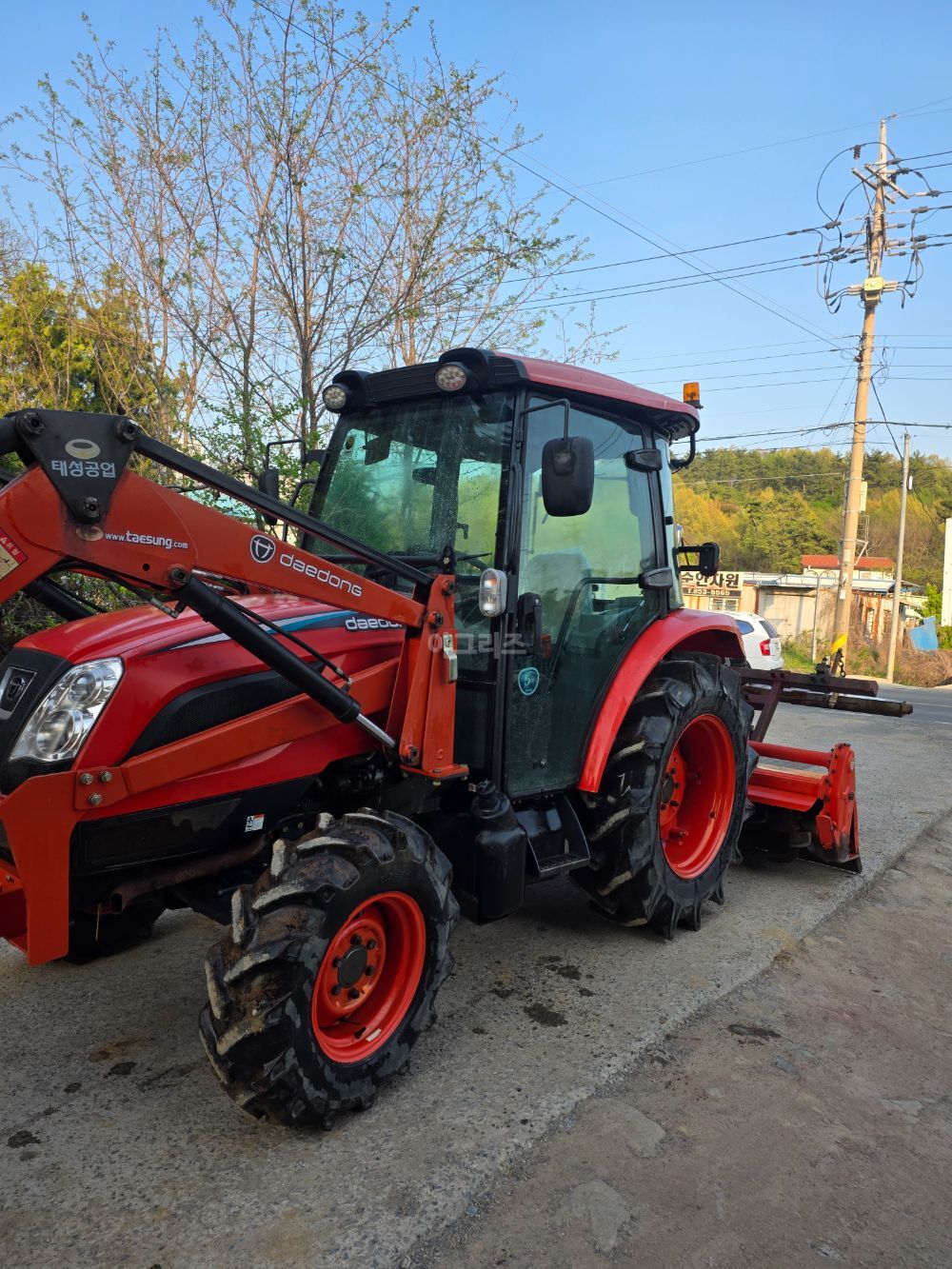 대동 트랙터 NX500 (50마력) 뒤우측면