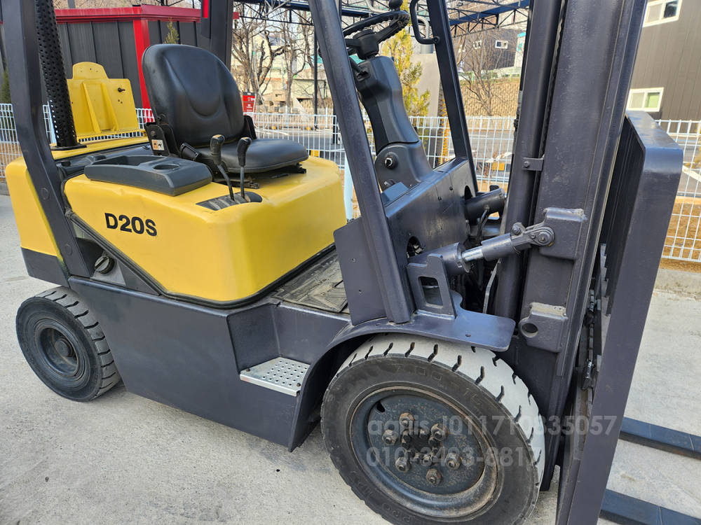  Forklift D20S-3  운전석