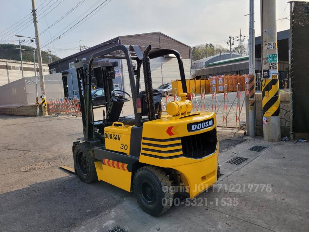 Doosan Forklift 두산 LD3톤중고지게차   사진 8