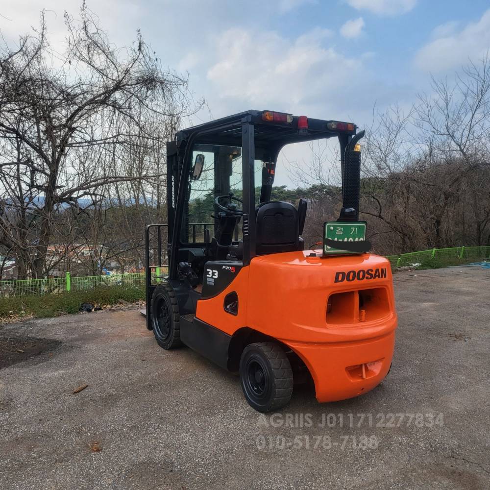 Doosan Forklift 중고지게차 두산 D33SE-5 디젤 3.3톤 지게차   사진 6