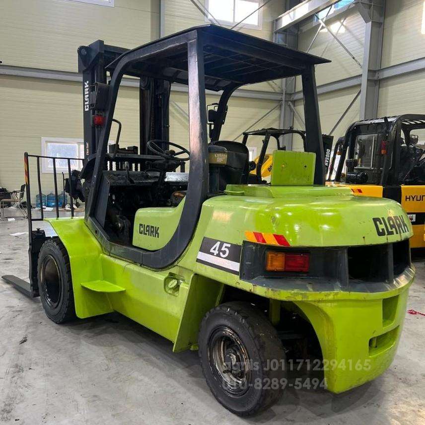 Kukje Forklift 삼성 4.5톤 3단마스타 디젤지게차   뒤우측면