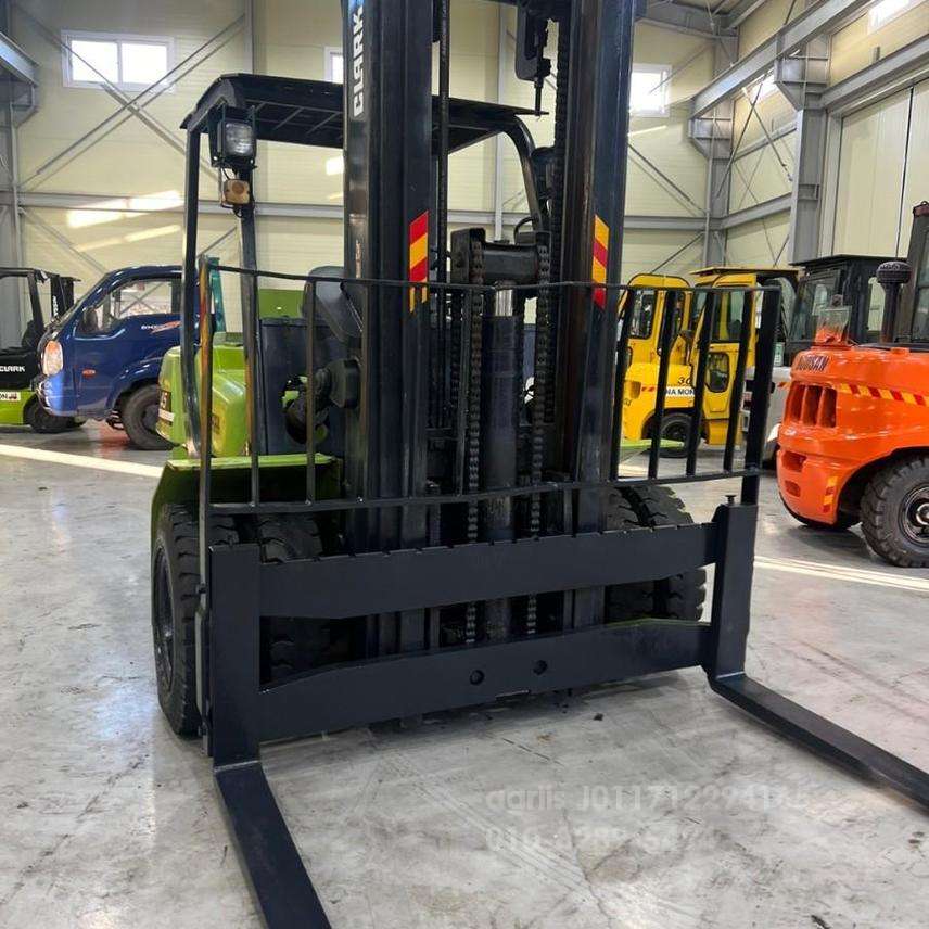 Kukje Forklift 삼성 4.5톤 3단마스타 디젤지게차   운전석