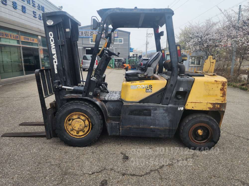  Forklift D35S-2  운전석