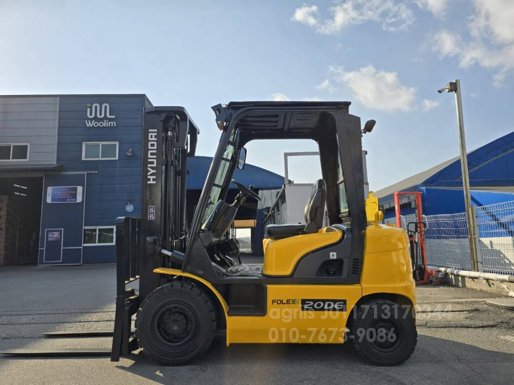 Hyundai Forklift 포렉스 20DE 사이드쉬프트 통타이어  운전석