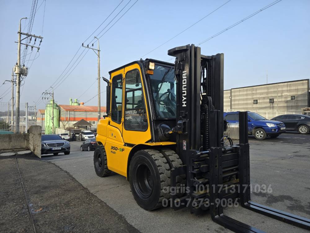 Doosan Forklift 35D-9F 3단마스트 4스풀 풀캐빈  운전석