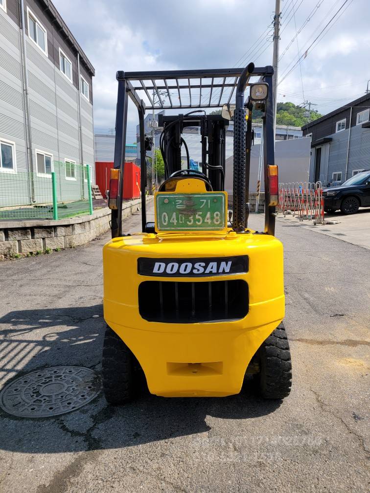 Doosan Forklift 두산2.5톤3단자동발중고지게차   사진 7