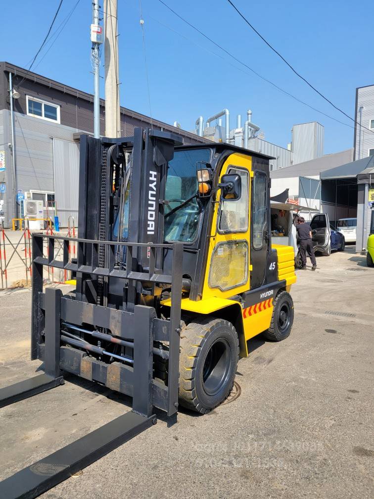 Hyundai Forklift 현대 HR4.5톤자동발중고지게차  