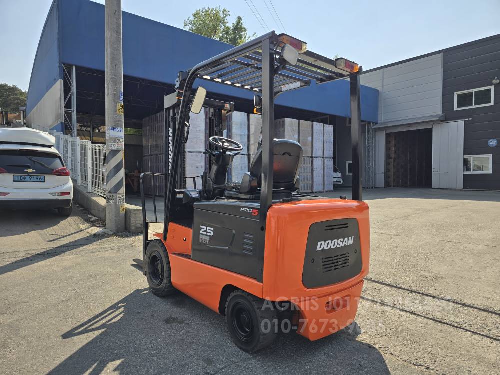 Doosan Forklift 지게차  엔진내부