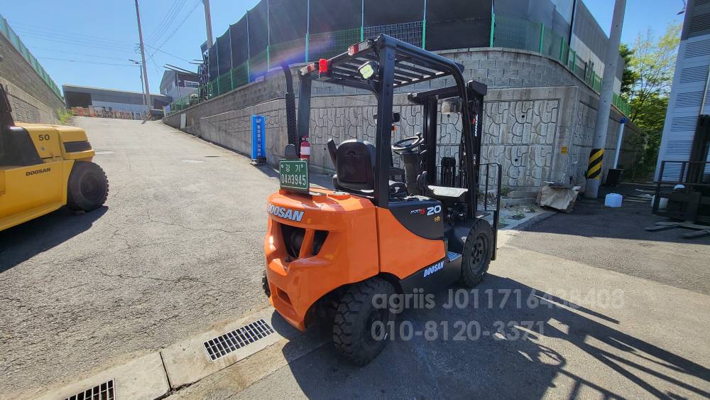 Doosan Forklift D20S-7 2017년8월식  측면