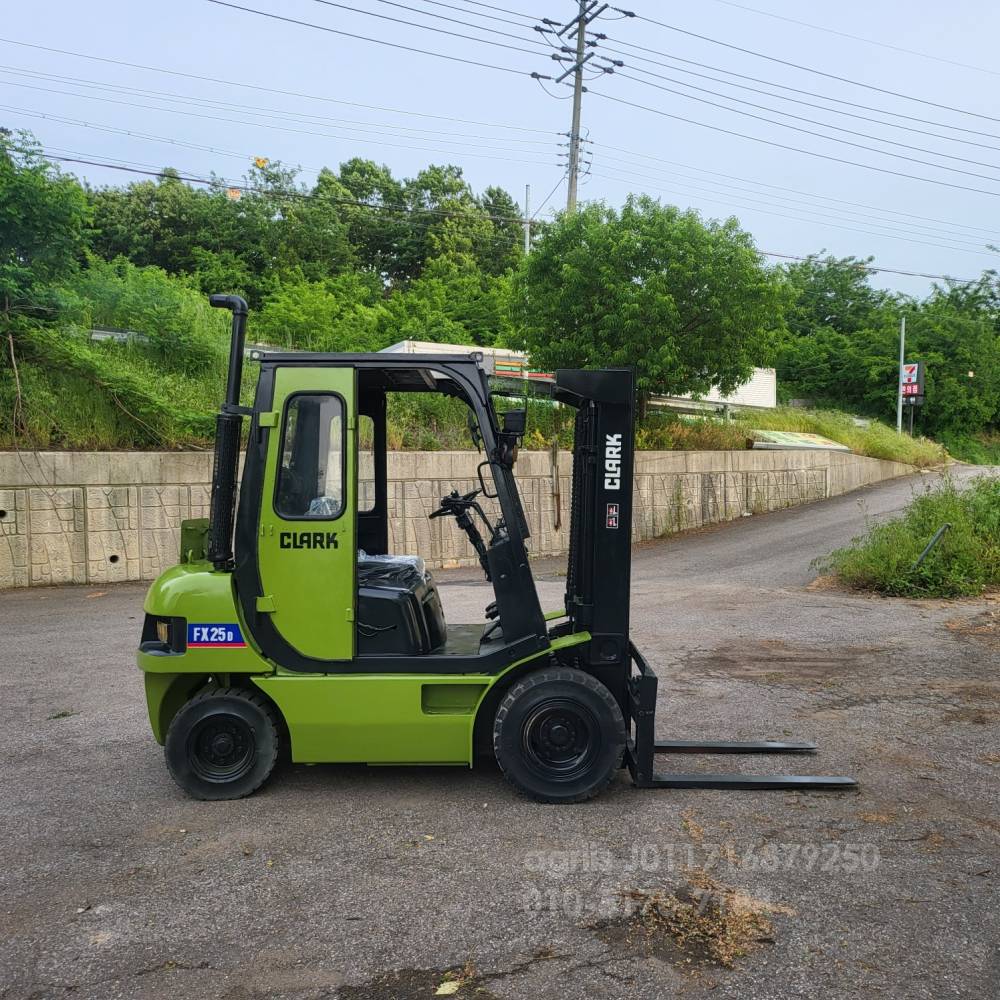 Clark Forklift 중고지게차 클라크 FX25D 디젤 지게차  뒤우측면