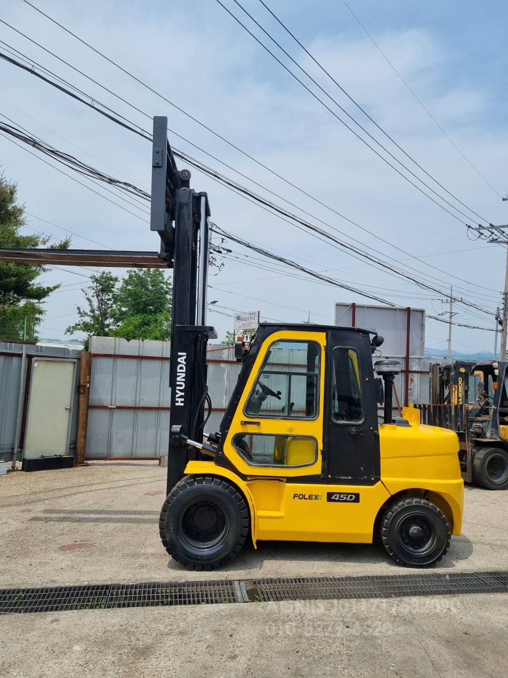 Hyundai Forklift 현대포렉스4.5톤디젤지게차  뒤우측면