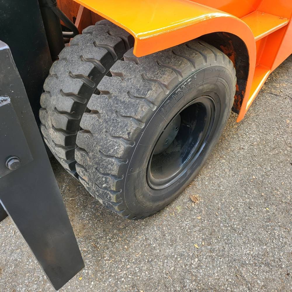 Doosan Forklift 중고지게차 두산 D70S-5 디젤 7톤 3단 지게차캐빈.자동발  사진 10