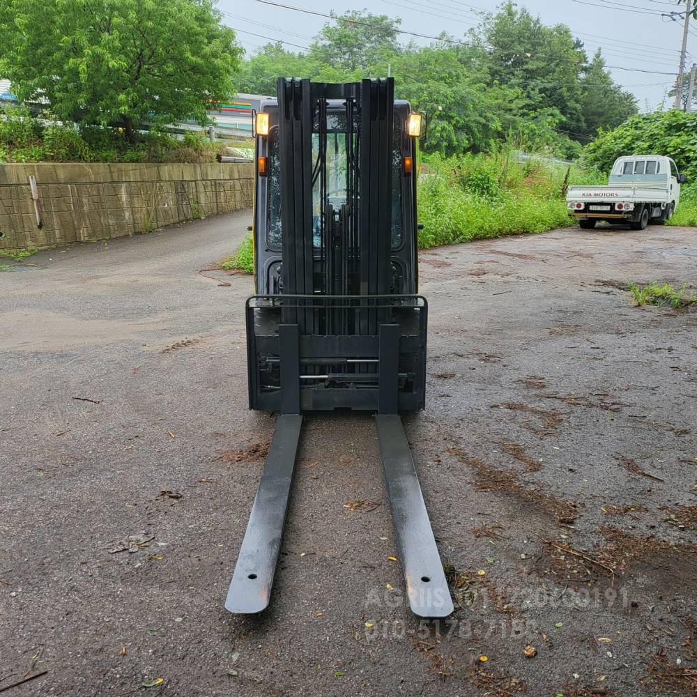 Doosan Forklift 중고지게차 두산 D30S-3 디젤 3단 지게차 자동발.뒤통타이어.덧발  사진 6