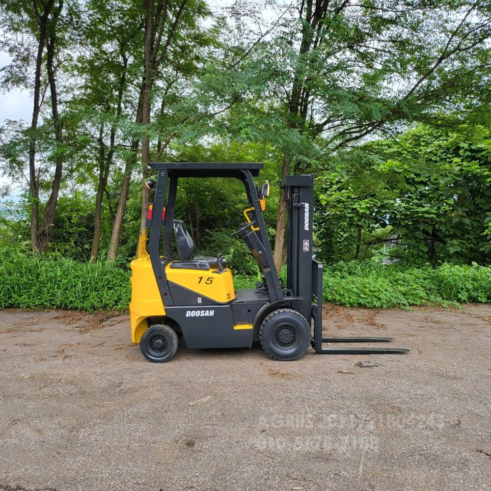 Doosan Forklift 중고지게차 두산 D15S-2 디젤 1.5톤 지게차 