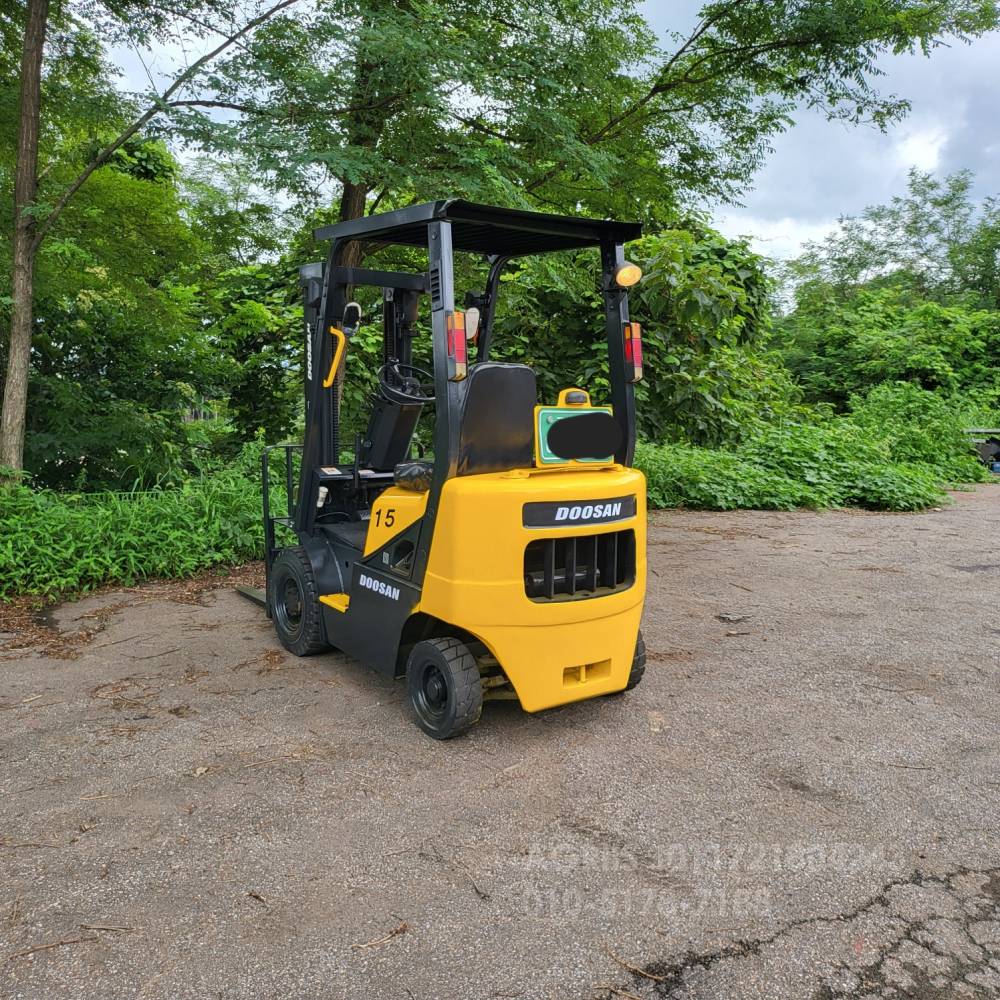 Doosan Forklift 중고지게차 두산 D15S-2 디젤 1.5톤 지게차  사진 6