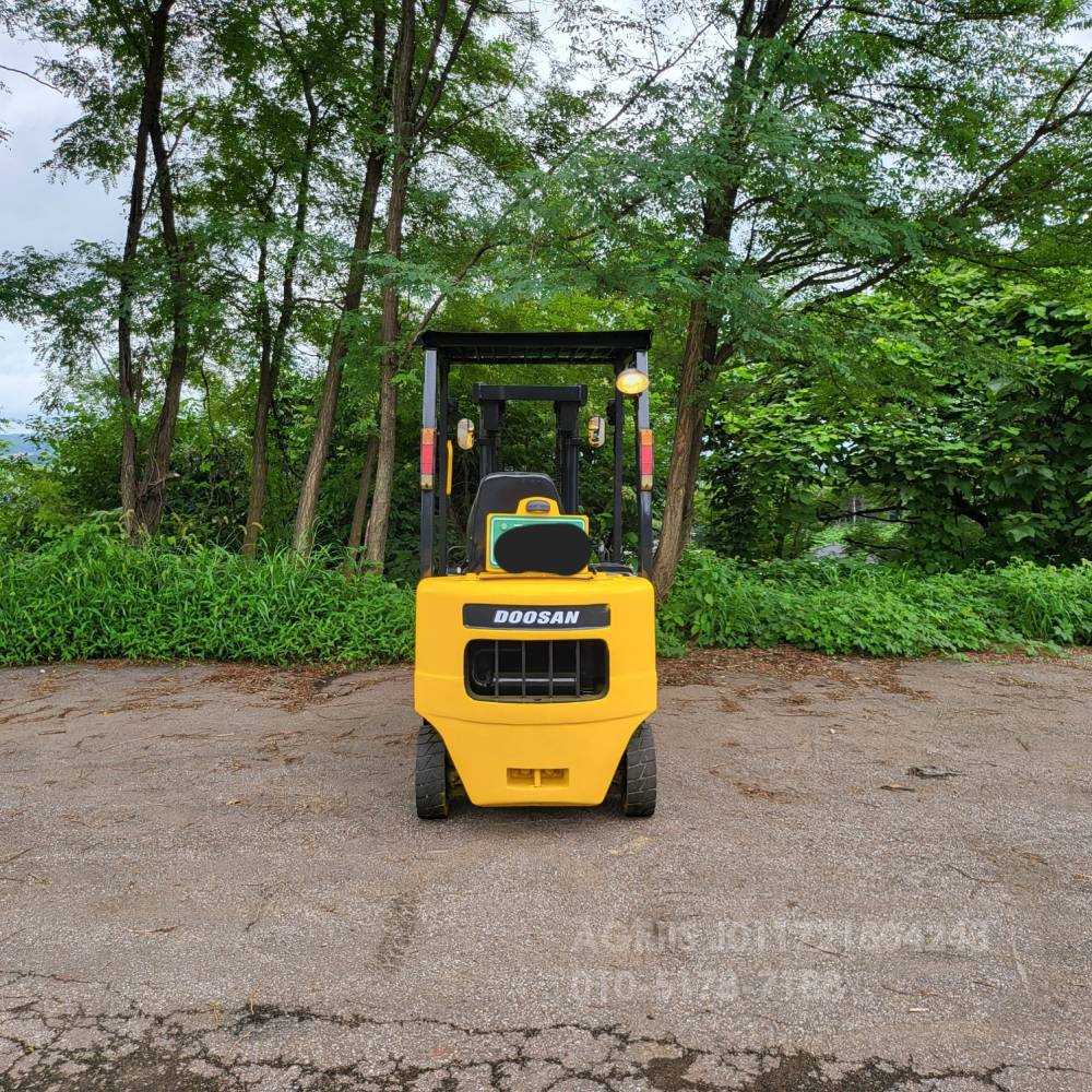 Doosan Forklift 중고지게차 두산 D15S-2 디젤 1.5톤 지게차  사진 7