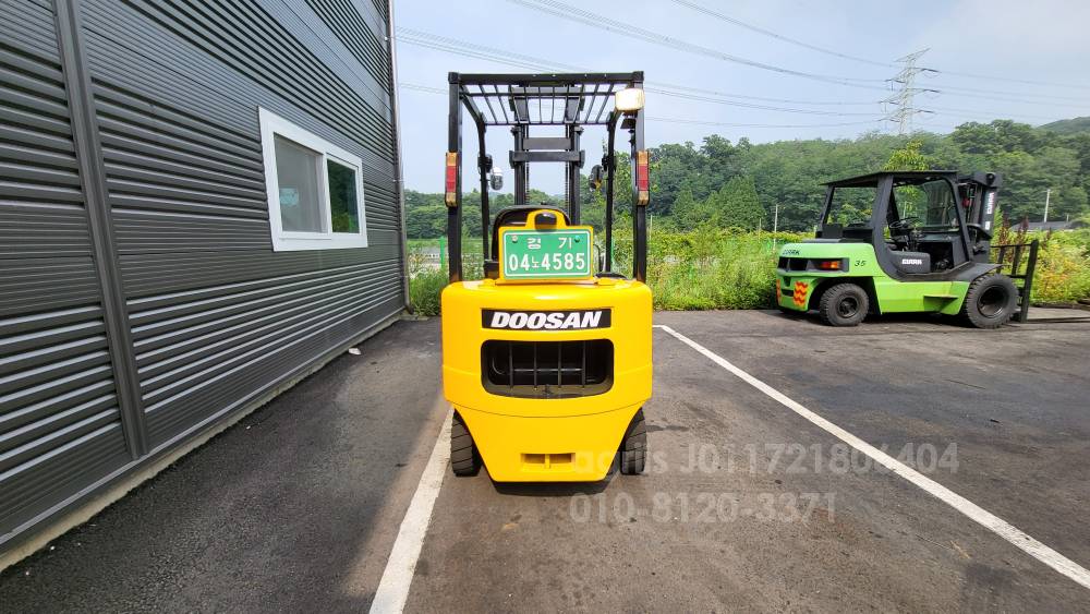 Doosan Forklift D18S-2 특A급  운전석