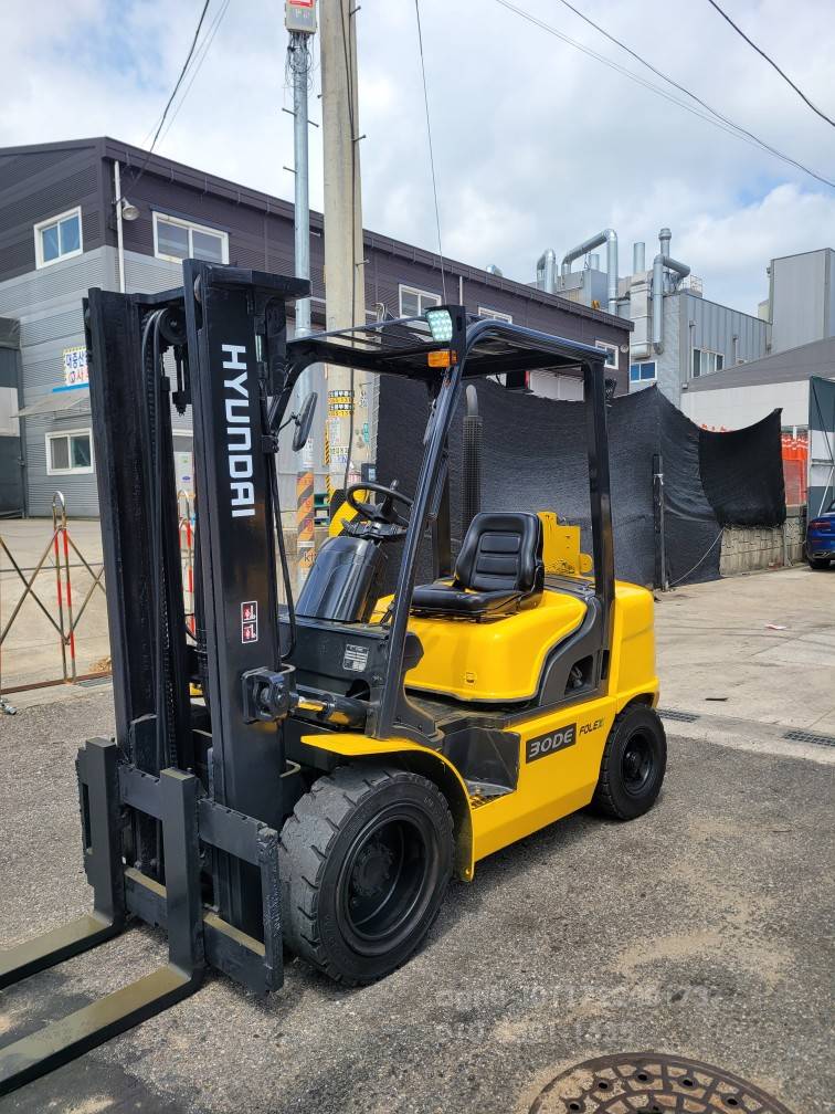 Hyundai Forklift 현대포렉스3톤중고지게차 