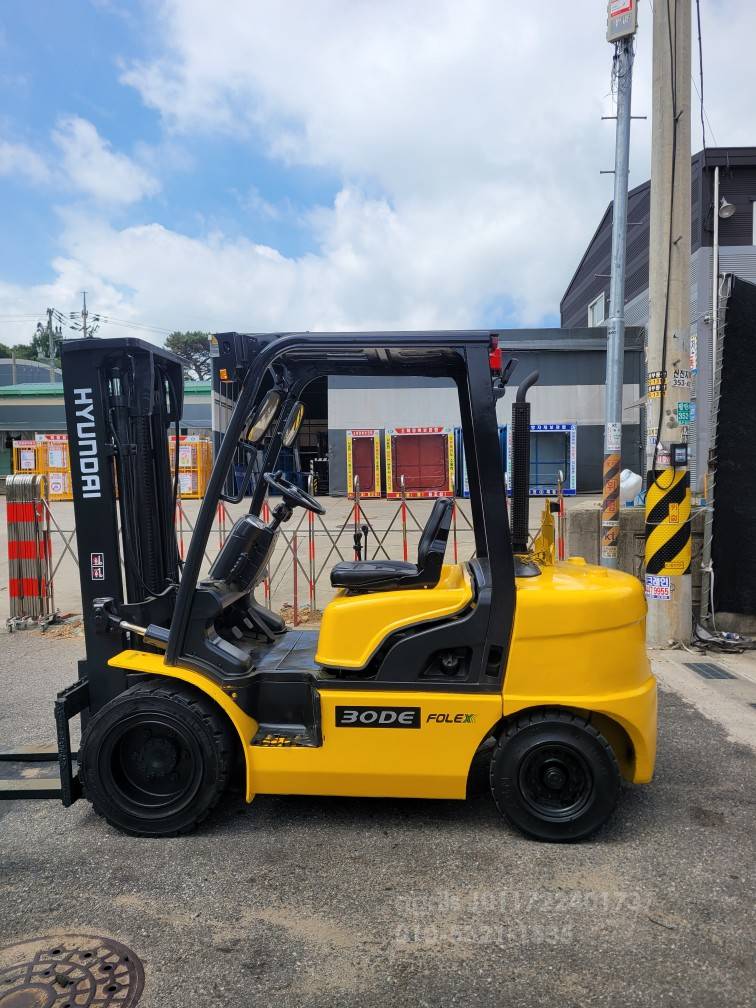 Hyundai Forklift 현대포렉스3톤중고지게차  뒤우측면