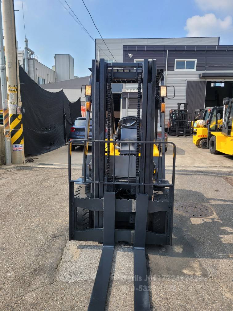 Doosan Forklift 두산 D30S-3중고지게차   측면