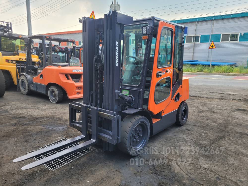 Doosan Forklift 지게차  운전석