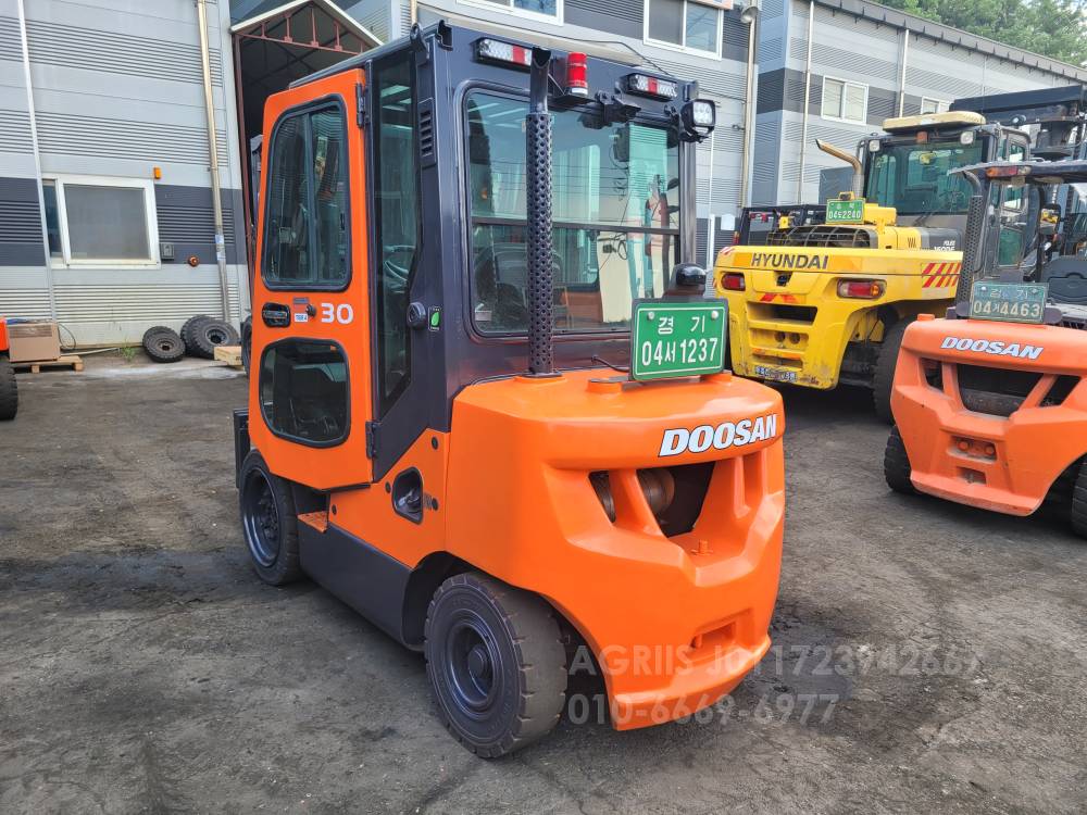 Doosan Forklift 지게차  엔진내부