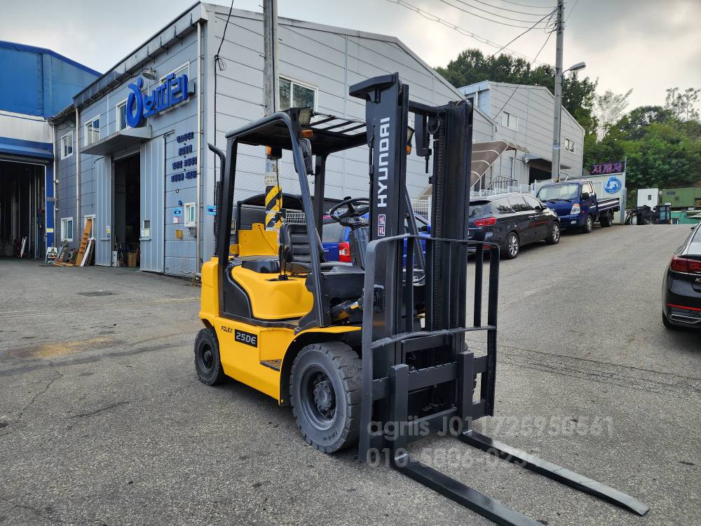 Hyundai Forklift 포렉스2.5톤12년식지게차  운전석