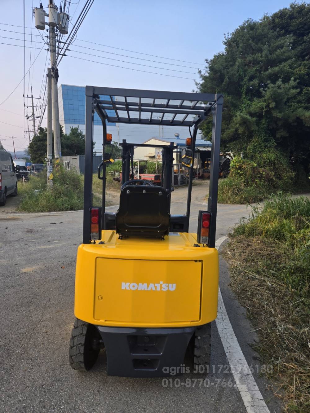 Komatsu Forklift 전동 지게차 1.5톤FB15EX-7  측면