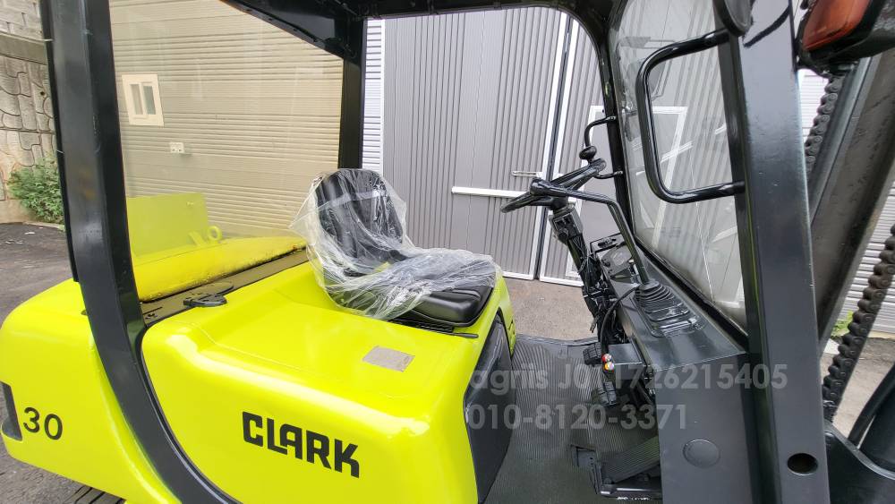 Clark Forklift FX30D  사진 8