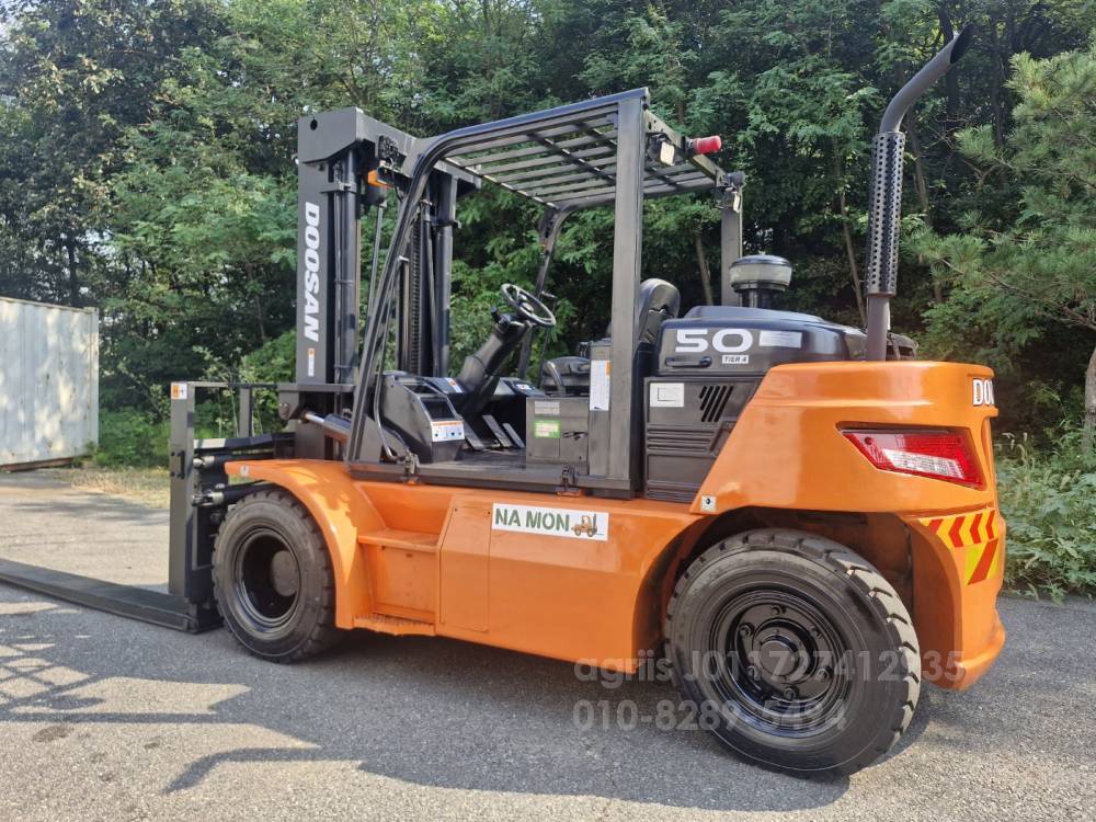 Doosan Forklift 두산5톤 하이마스타 자동발 디젤지게차  사진 9