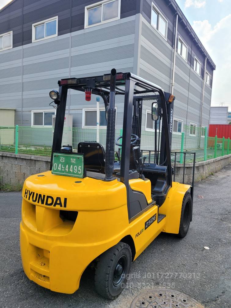 Hyundai Forklift 현대2.5톤더블타이어  사진 6