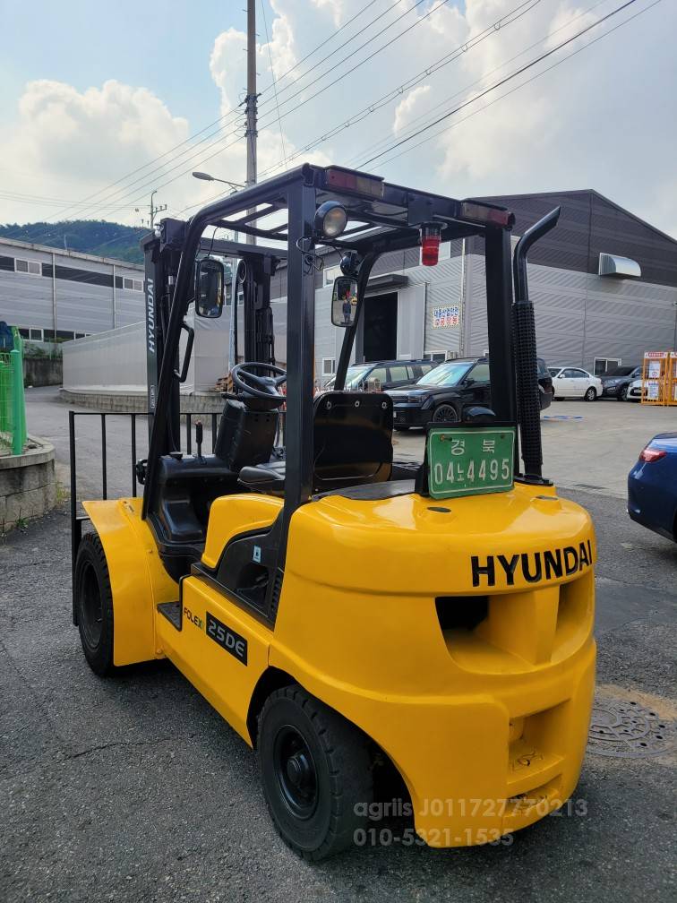 Hyundai Forklift 현대2.5톤더블타이어  사진 8